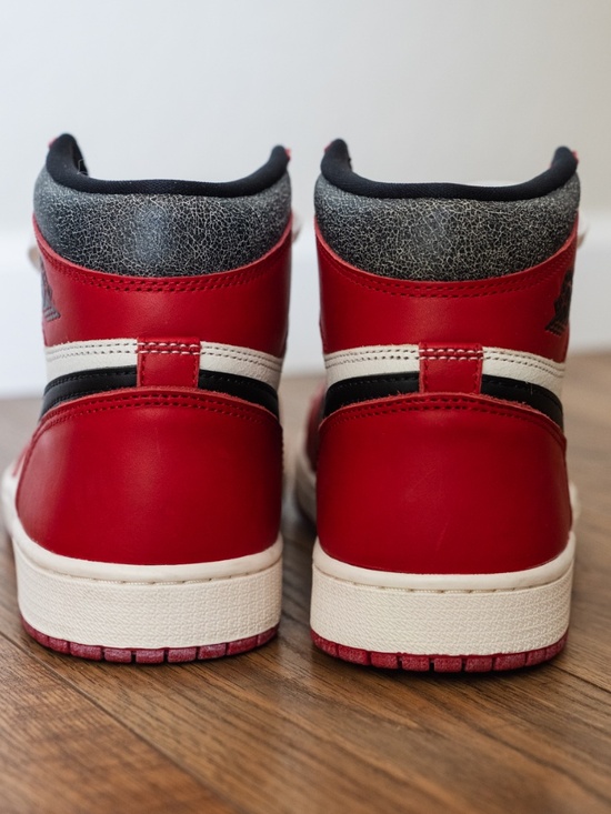 Jordan 1 Chicago Lost & Found Reimagined - Men\'s Size 8.5 main image 5